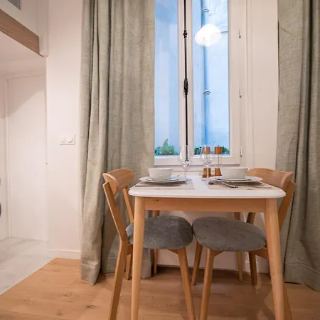 Cia - Cozy Flat Palais Royal, Louvre Apartment Paris